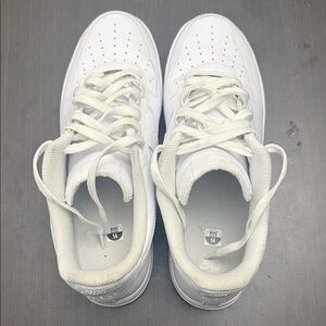 Men’s Nike Air Force White Sneakers
